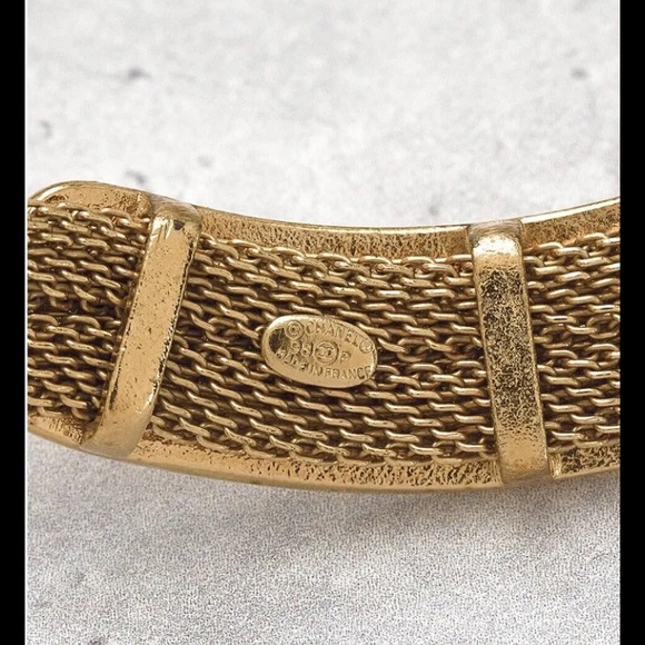 Chanel Logo Bangle Bracelet Womens Made in France Gold Plated Circa 1998 RARE - Picture 6 of 10